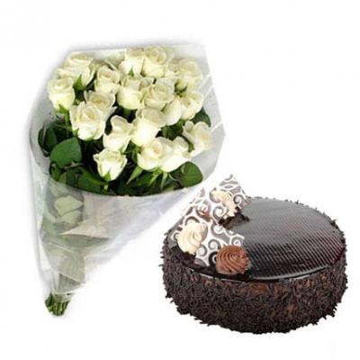 White Roses With Chocolate Cake